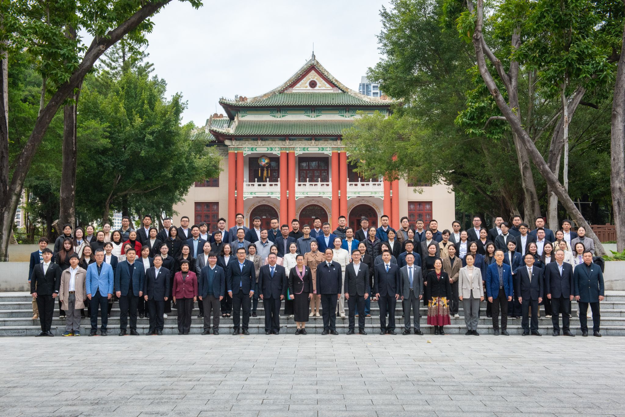 广西民族大学召开2025年同等学力人员申请硕士学位开学典礼